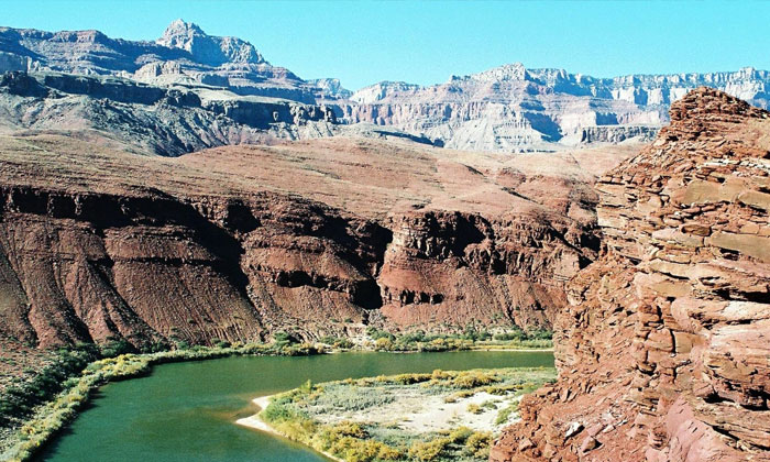 pesona alam dan keindahan geologi grand canyon